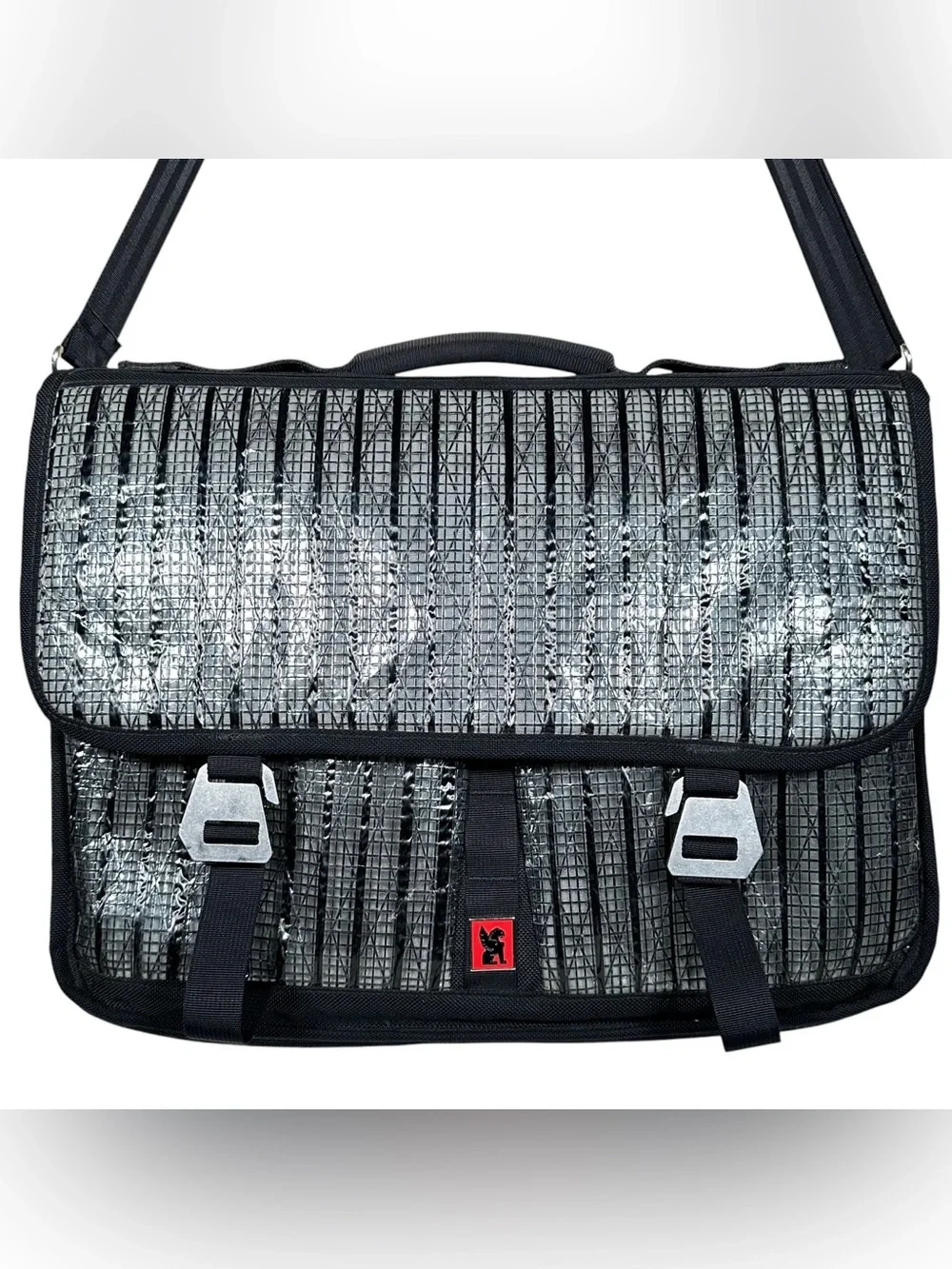CHROME INDUSTRIES Duma Carbon Fibre Laptop Messenger Bag